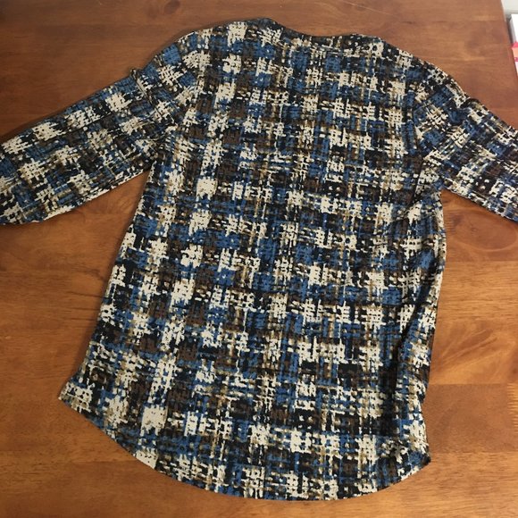 Ladies Button Front Top - Picture 2 of 7